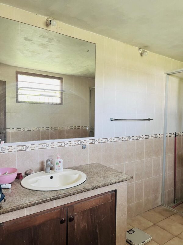 Heritage Bungalow and  land in Panadura - Image 10
